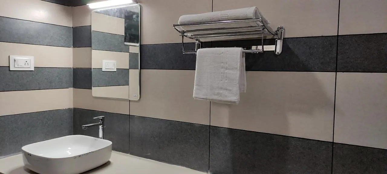 Shawn Dale Homestay Ramakkalmedu Çiftlik konaklama